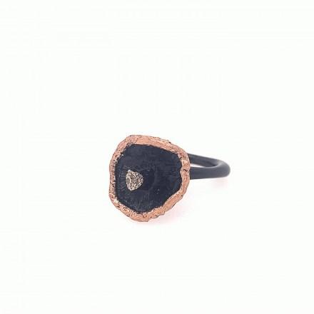 Blackened silver and gold ring with diamonds 